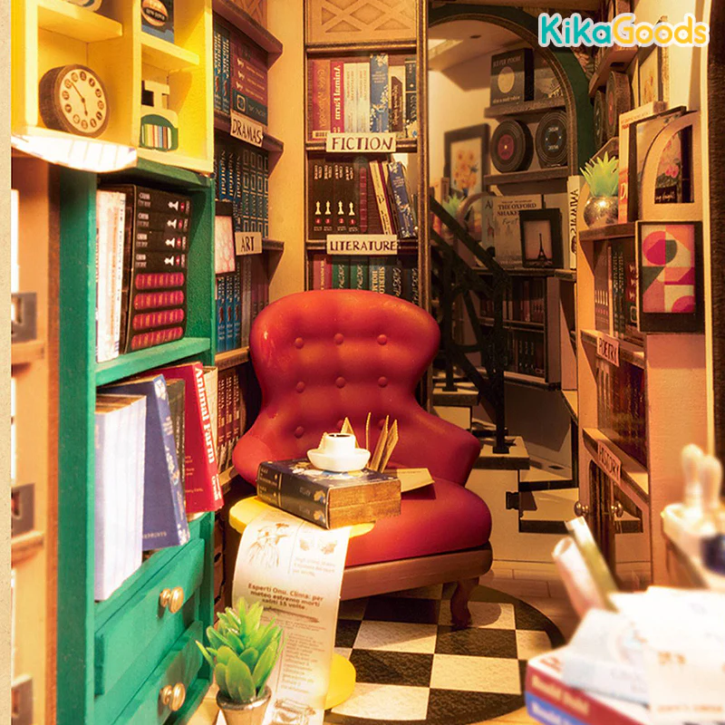Rolife Book Nook Shelf Insert - Bookstore - Image 3