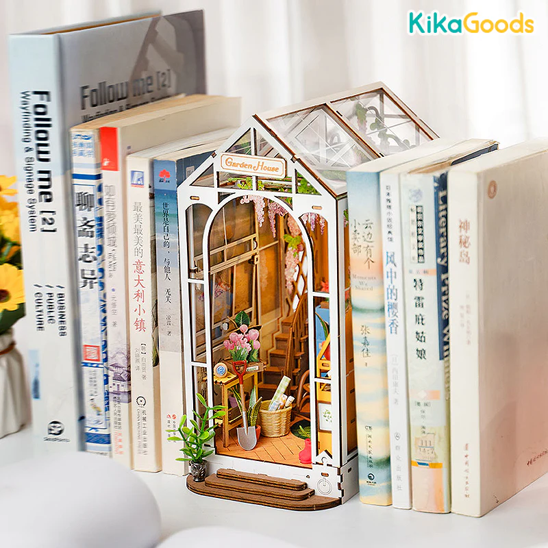 Rolife Book Nook Shelf Insert - Garden House - Image 12