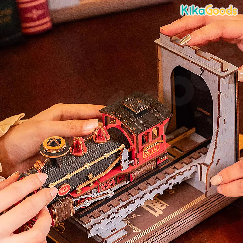 Rolife Book Nook & Wonderland - Century Train - Image 6